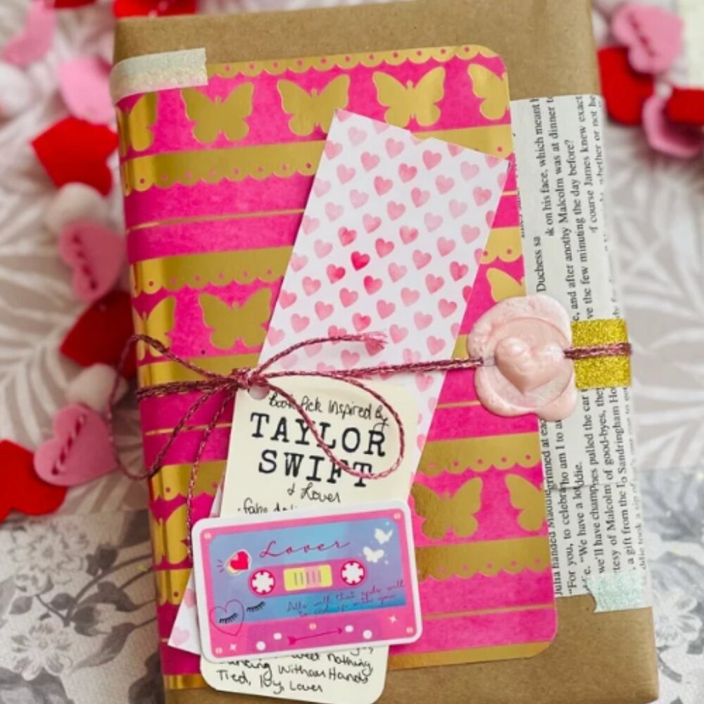 Taylor Swift Blind Date Book | Lover Album | Pick Your Track